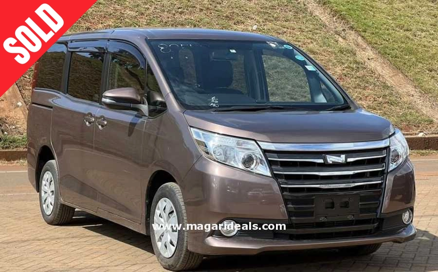 TOYOTA NOAH 2.0 in Kenya for Sale | Magari Deals