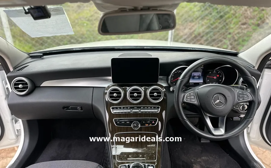 2017 Mercedes C220D in Kenya for Sale | Magari Deals