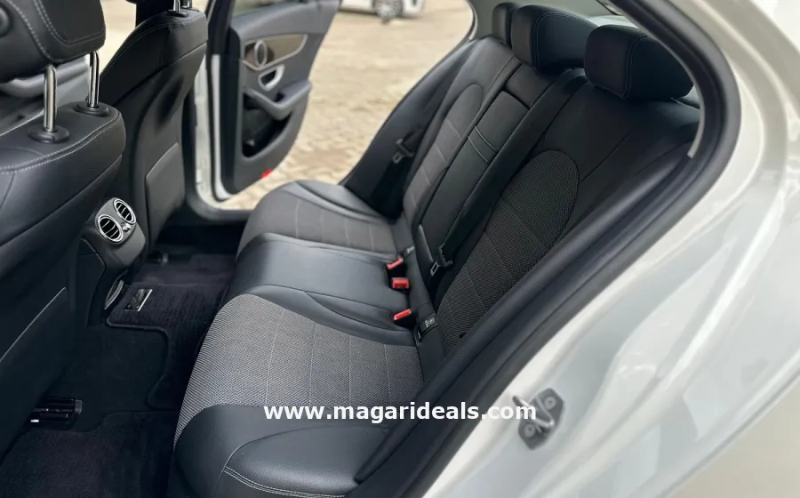 2017 Mercedes C220D in Kenya for Sale | Magari Deals