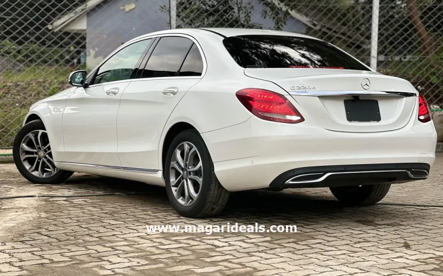 2017 Mercedes C220D in Kenya for Sale | Magari Deals