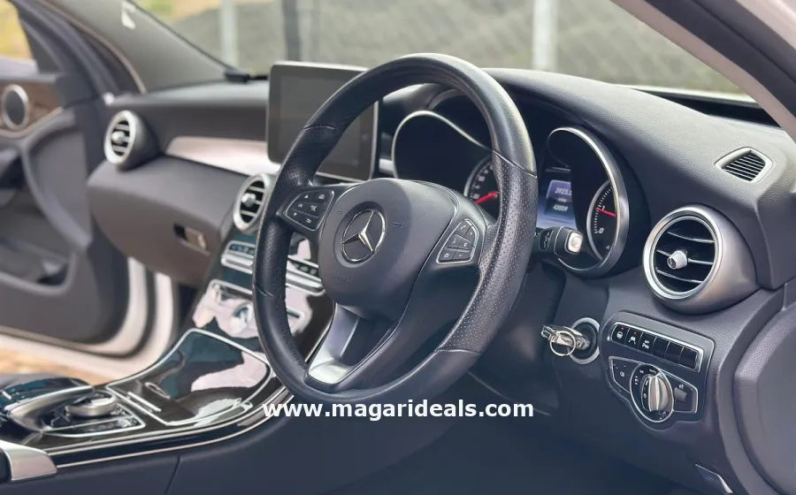 2017 Mercedes C220D in Kenya for Sale | Magari Deals