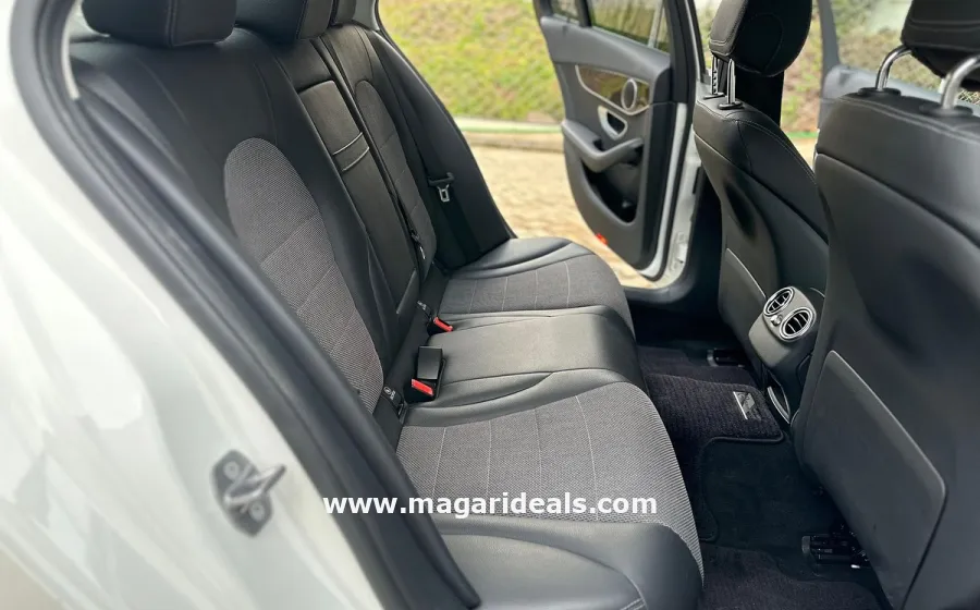 2017 Mercedes C220D in Kenya for Sale | Magari Deals