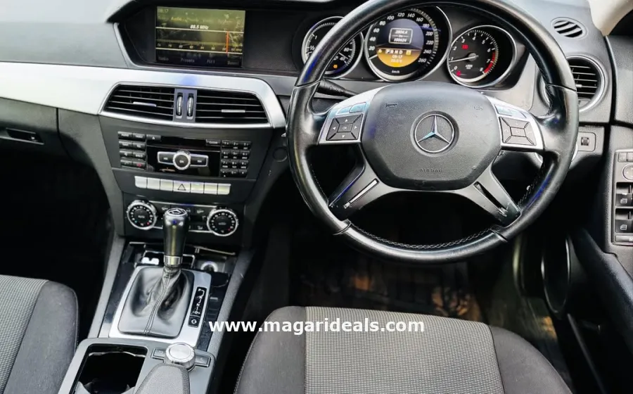 2012 MERCEDES BENZ C200 in Kenya for Sale | Magari Deals