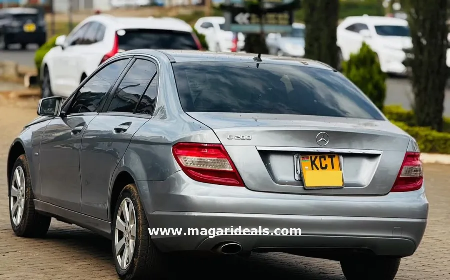 2012 MERCEDES BENZ C200 in Kenya for Sale | Magari Deals