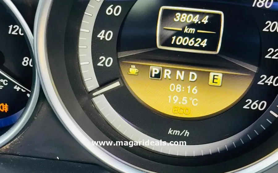 2012 MERCEDES BENZ C200 in Kenya for Sale | Magari Deals