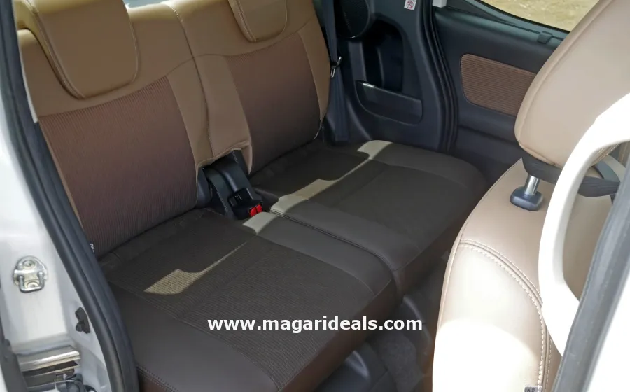NISSAN DAYZ ROOX HIGHWAY STAR in Kenya for Sale | Magari Deals