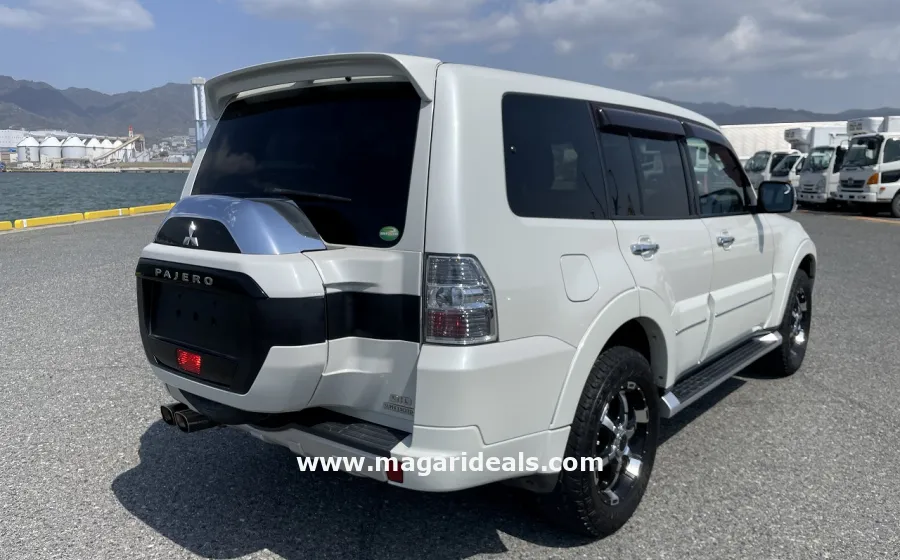 MITSUBISHI PAJERO Super Exceed 2018 in Kenya for Sale | Magari Deals