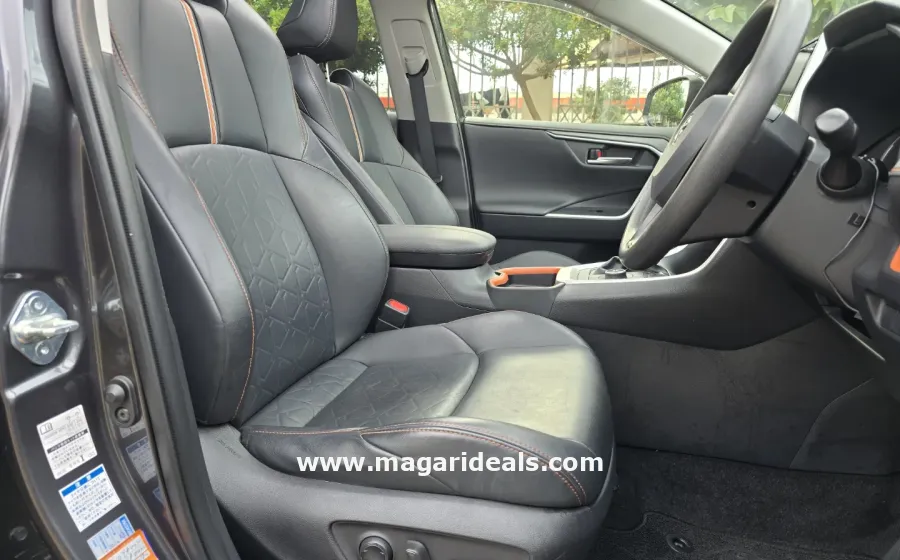 TOYOTA RAV-4 Adventure in Kenya for Sale | Magari Deals