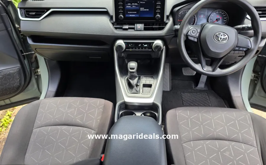 TOYOTA RAV-4 Adventure in Kenya for Sale | Magari Deals