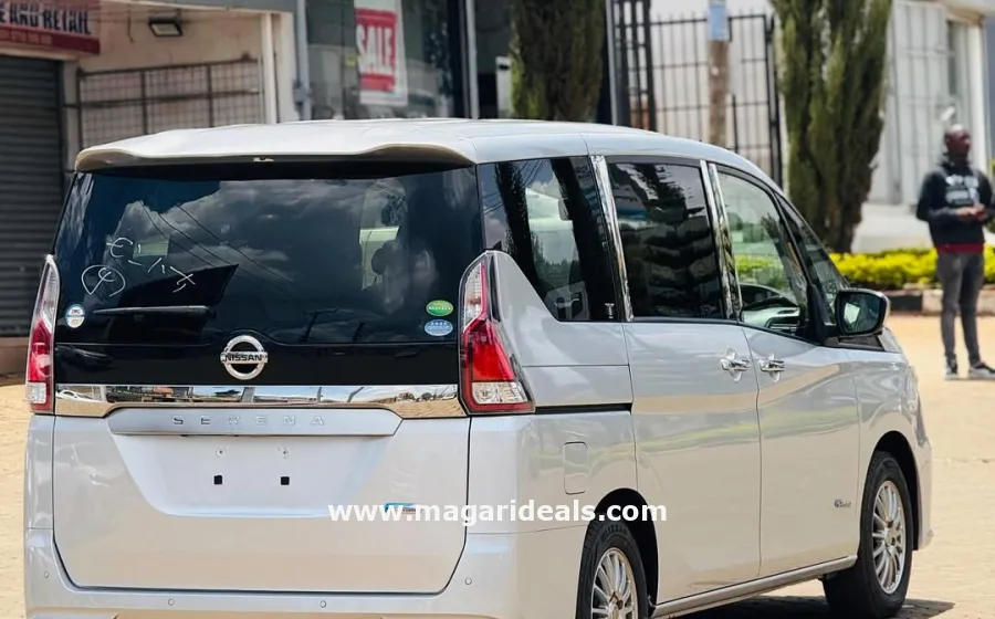 2018 Nissan Serena S-Hybrid in Kenya for Sale | Magari Deals
