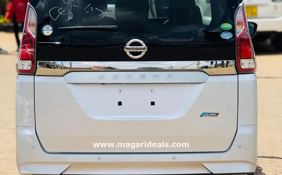 2018 Nissan Serena S-Hybrid in Kenya for Sale | Magari Deals