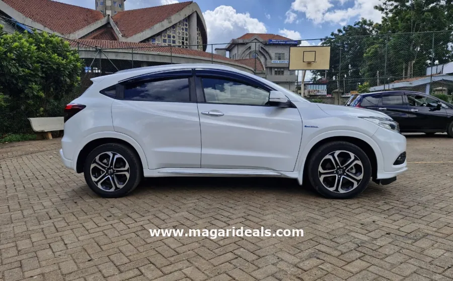 HONDA VEZEL HYBRID 2017 Model in Kenya for Sale | Magari Deals