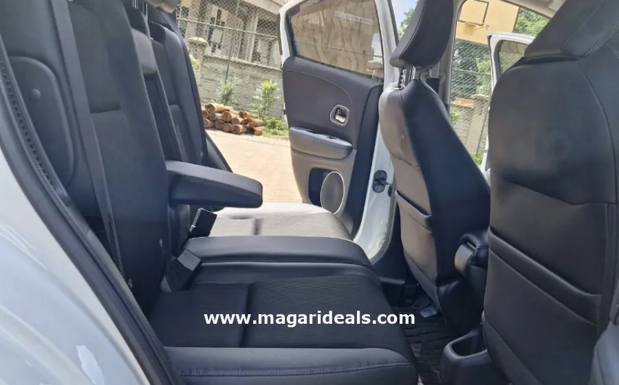HONDA VEZEL HYBRID 2017 Model in Kenya for Sale | Magari Deals