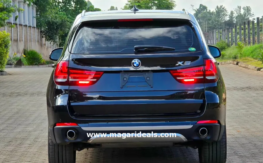 BMW X5 xDrive35d with panoramic sunroof in Kenya for Sale | Magari Deals