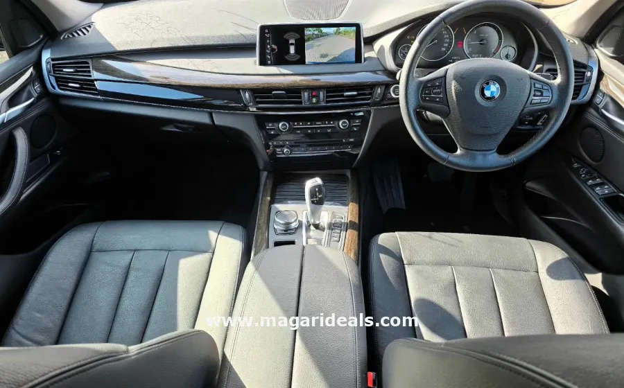 BMW X5 xDrive35d with panoramic sunroof in Kenya for Sale | Magari Deals