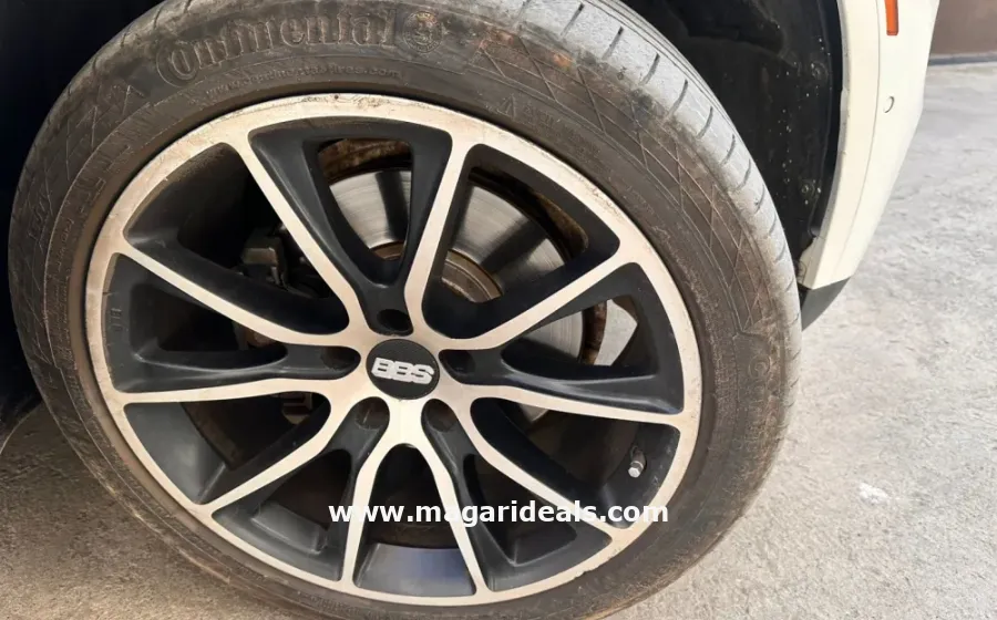 BMW X5 xDrive35d with panoramic sunroof in Kenya for Sale | Magari Deals