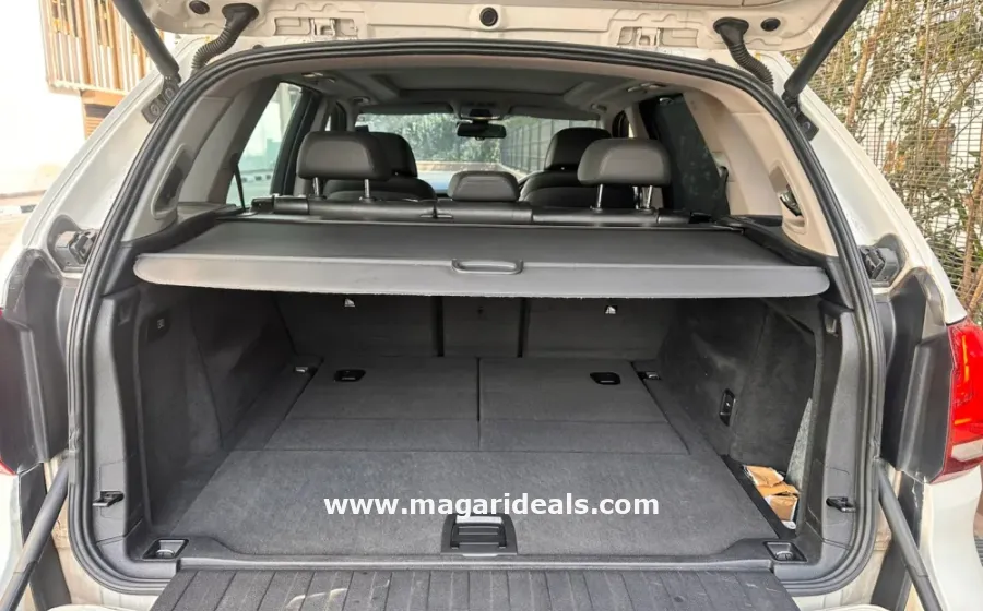 BMW X5 xDrive35d with panoramic sunroof in Kenya for Sale | Magari Deals