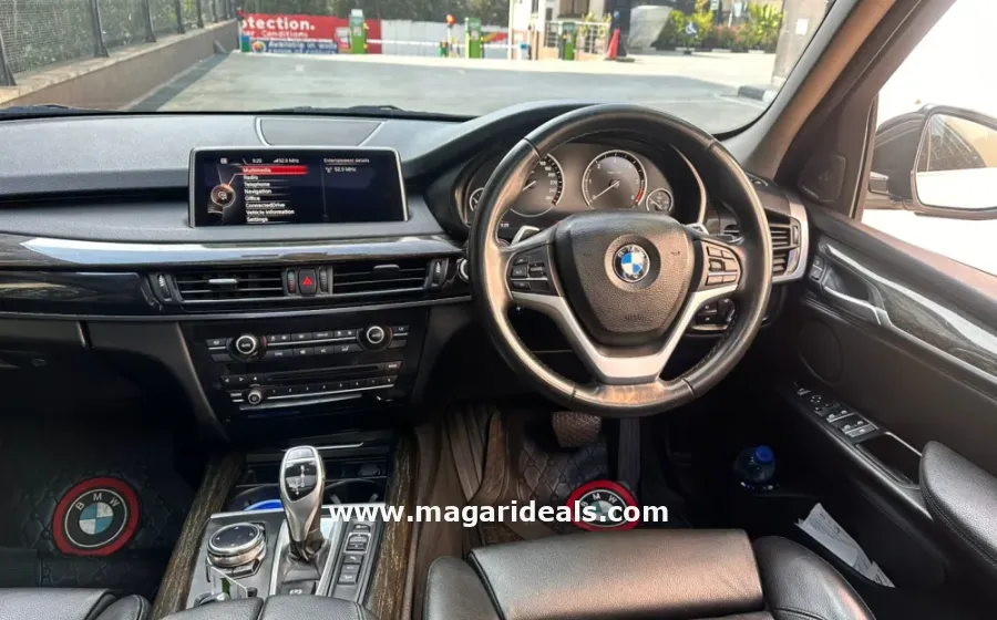 BMW X5 xDrive35d with panoramic sunroof in Kenya for Sale | Magari Deals