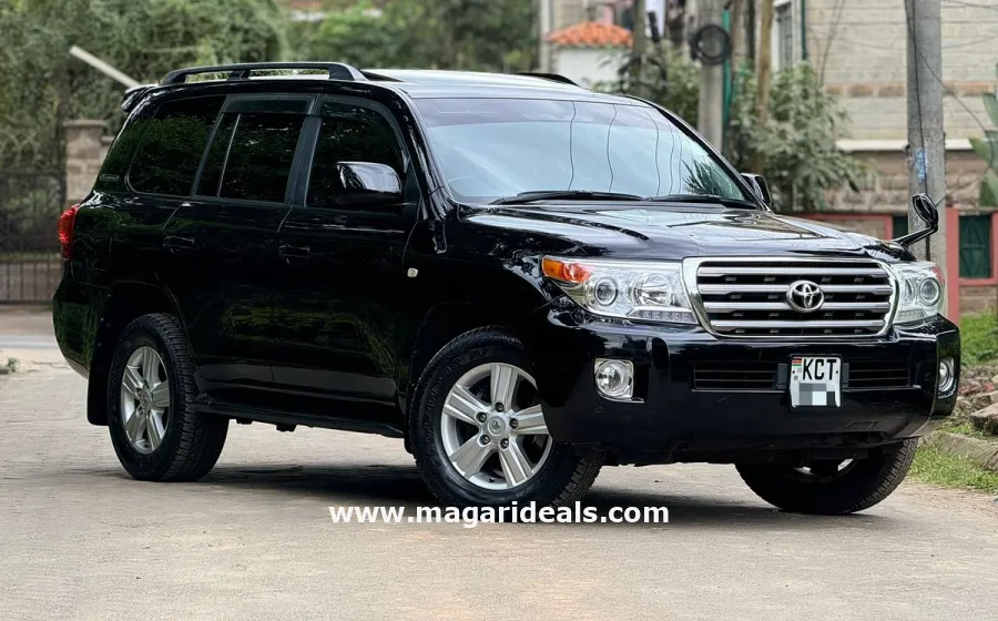 2012 TOYOTA LANDCRUISER V8 ZX in Kenya for Sale | Magari Deals