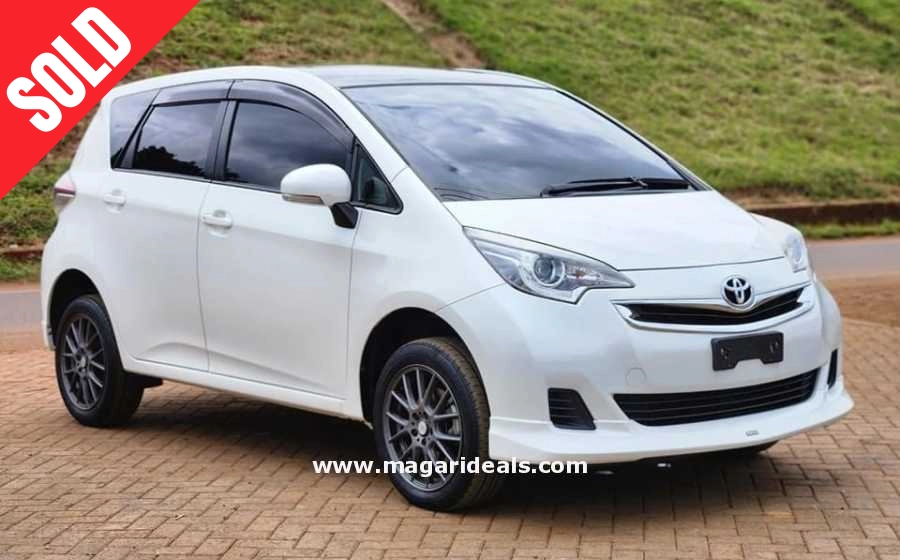 TOYOTA RACTIS with MOONROOF  for Sale | Best Buy