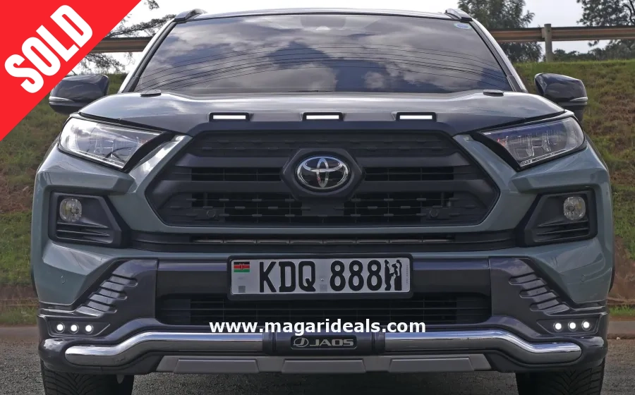 TOYOTA RAV-4 with SUNROOF in Kenya for Sale | Magari Deals