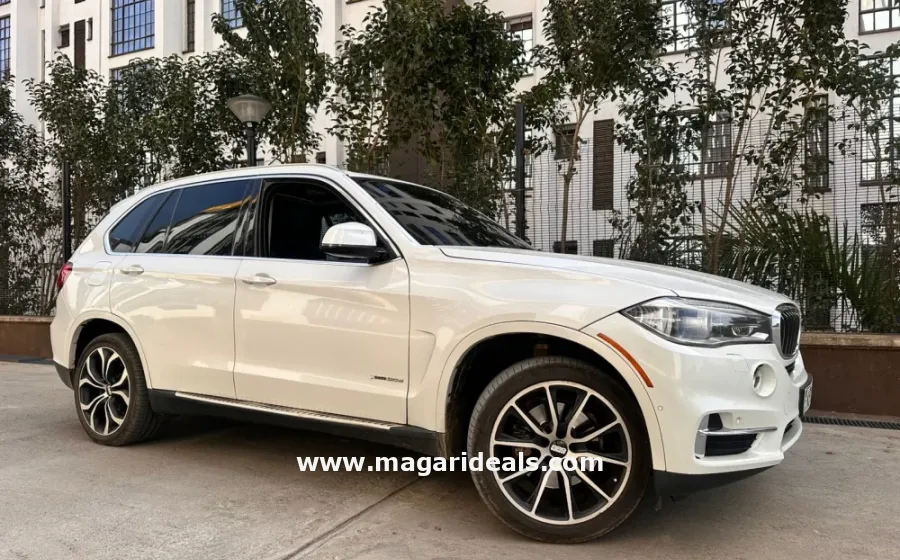 BMW X5 xDrive35d with panoramic sunroof in Kenya for Sale | Magari Deals