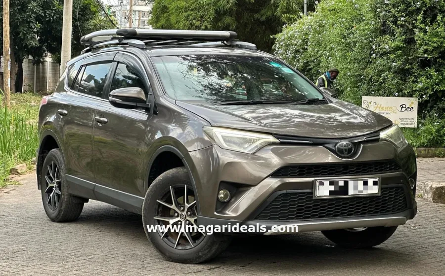 TOYOTA RAV-4 with SUNROOF in Kenya for Sale | Magari Deals