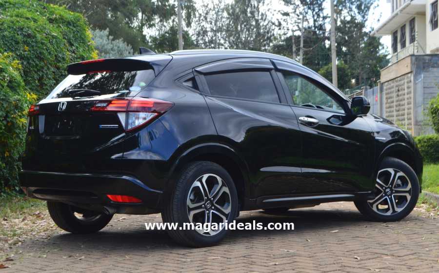 HONDA VEZEL in Kenya for Sale | Magari Deals